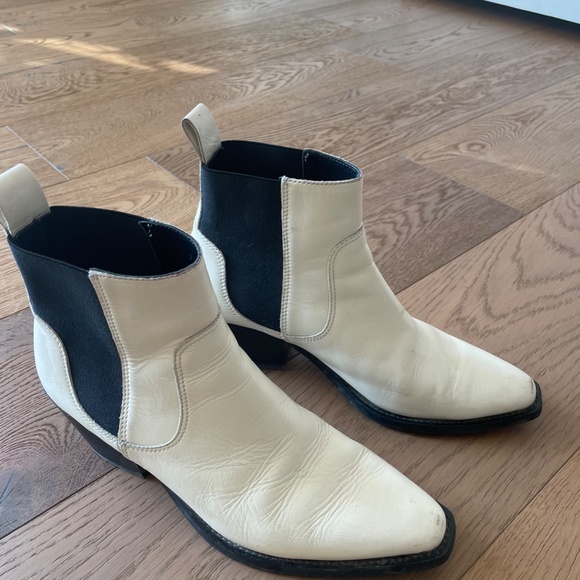 Everlane Western Boot - Picture 3 of 8